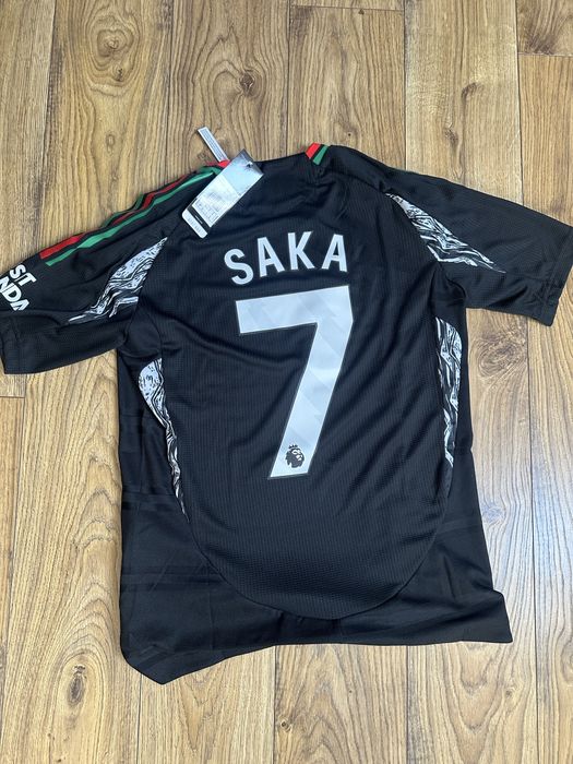 4 koszulki piłkarskie w wersjach meczowych (Saka, Son, Jesus, Leao)