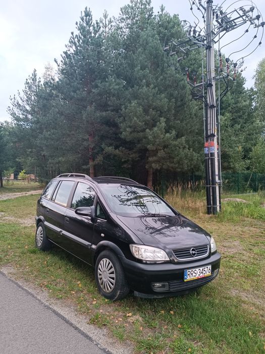 Opel Zafira a 1.8 benzyna / hak / długie opłaty