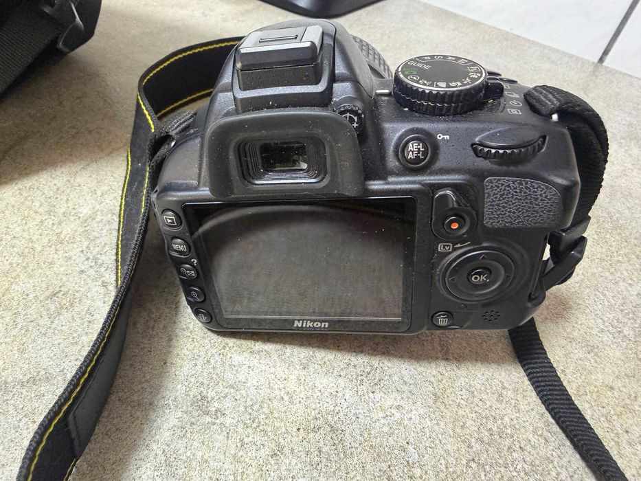 Aparat Nikon D3100 + 18-55mm