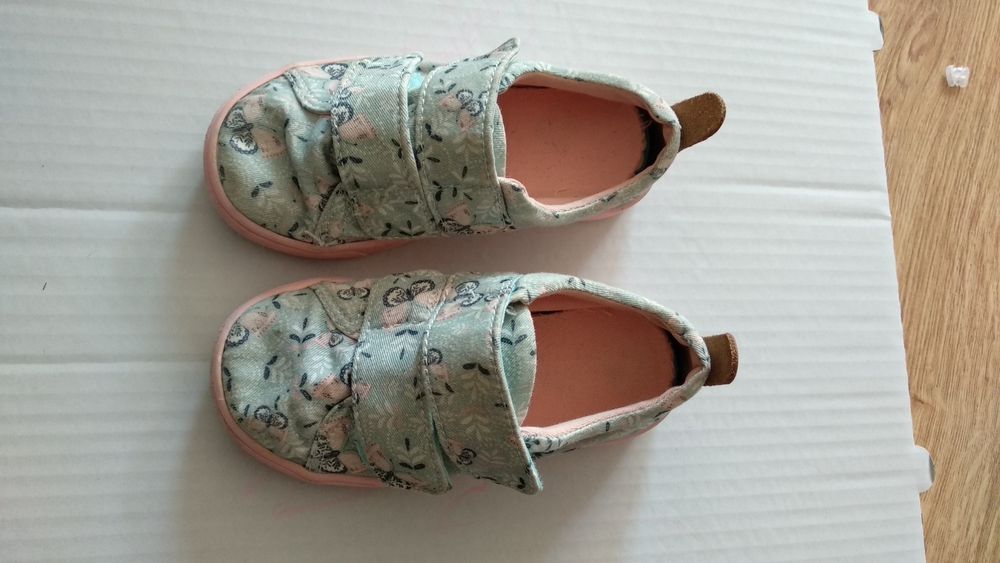 La millou moonies walker r. 24