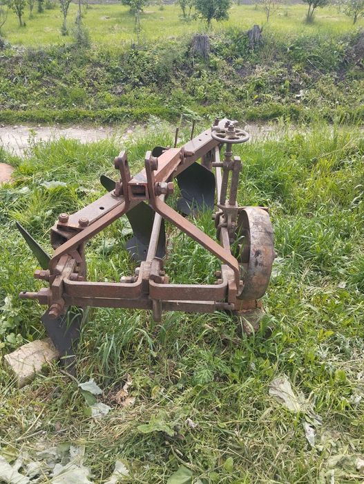 Плуг Одеський плн 3 35