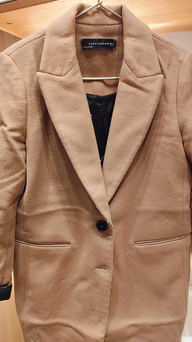 Sobretudo camel da Zara