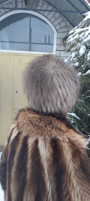 Продам      кожаний    плащ