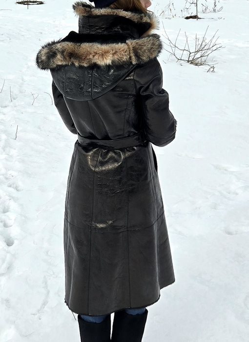 Натуральна жіноча дублянка.