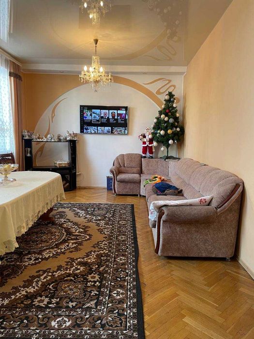 Продаж цегляного Будинку :Вул Новознесенська