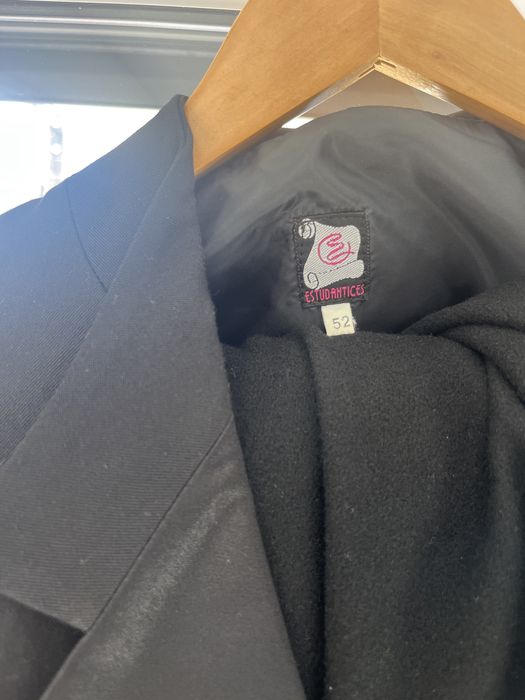 Traje universitario completo