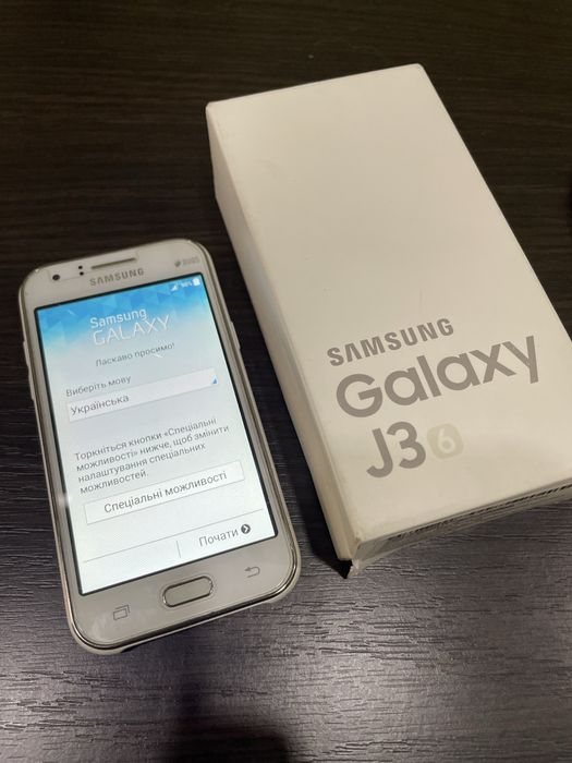 Телефон Samsung Galaxy J1 J100H