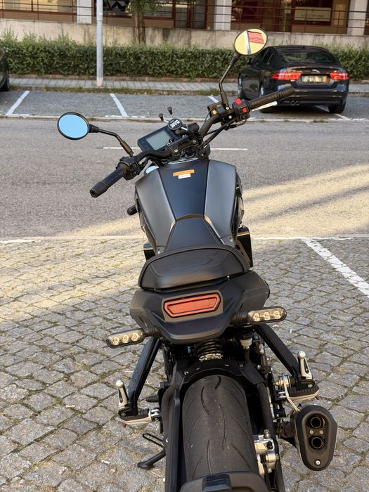Benelli Leoncino 250