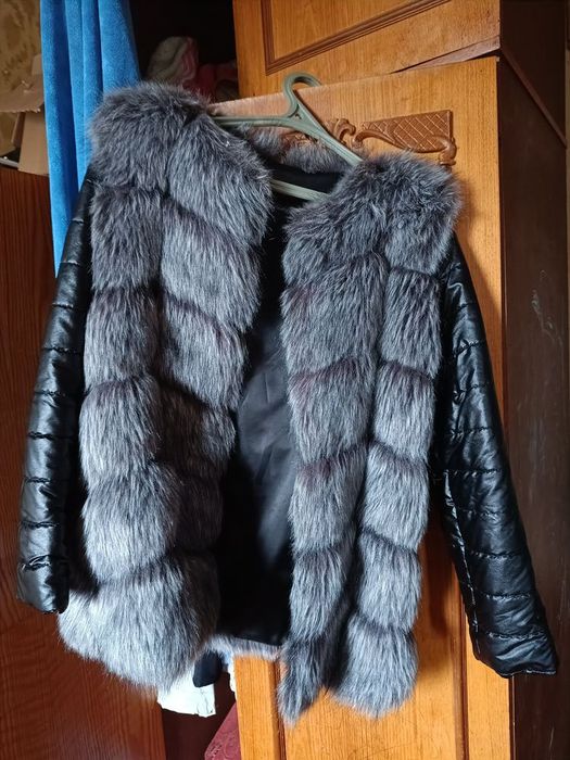 Меховая куртка женская