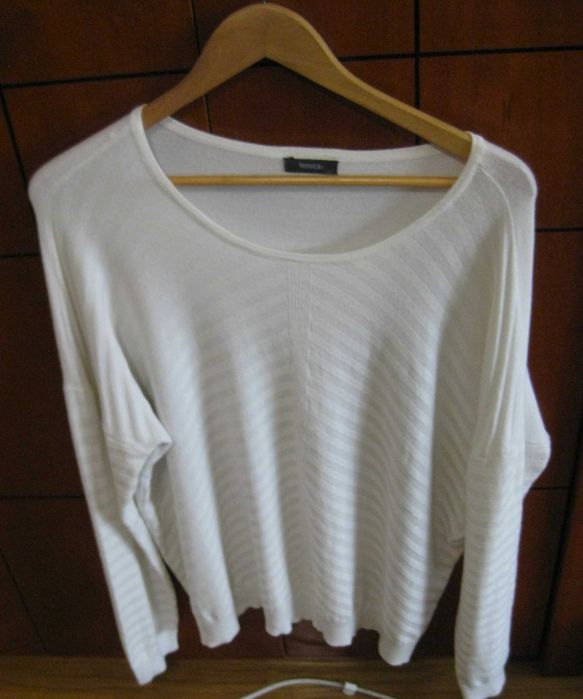 Camisola Branca Usada Oversize em bom estado