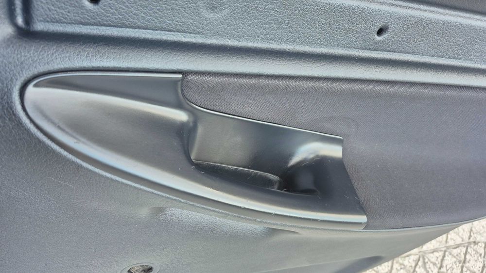 AUDI A4 B5(8D)-Quartelas/Forras Portas traseiras PRETAS ESTOFADAS NOVO