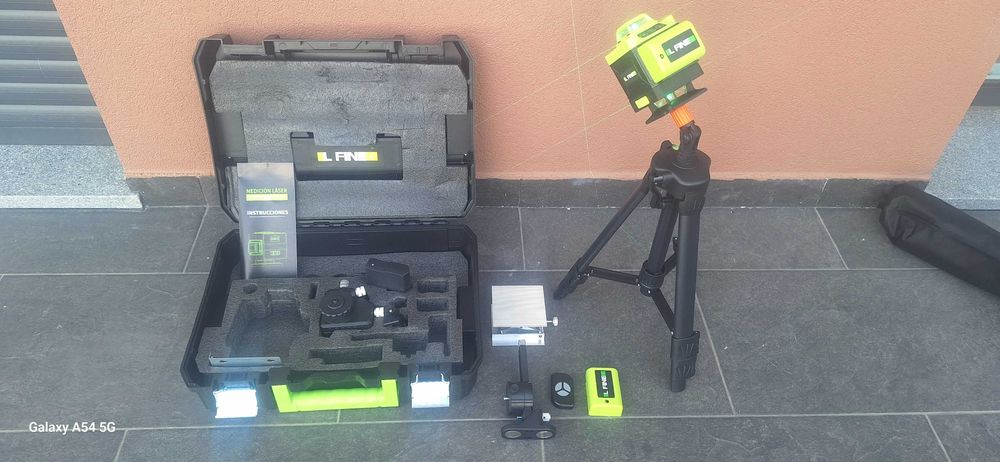 Nível Laser 16 Linhas *NOVO* + 2 Baterias + Tripé 120cm íman autonivelante pladur teto parede obra construção mosaico ladrilho bancada verde piso