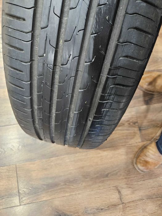 Opony letnie 4szt Continental - 215/55 R17 V