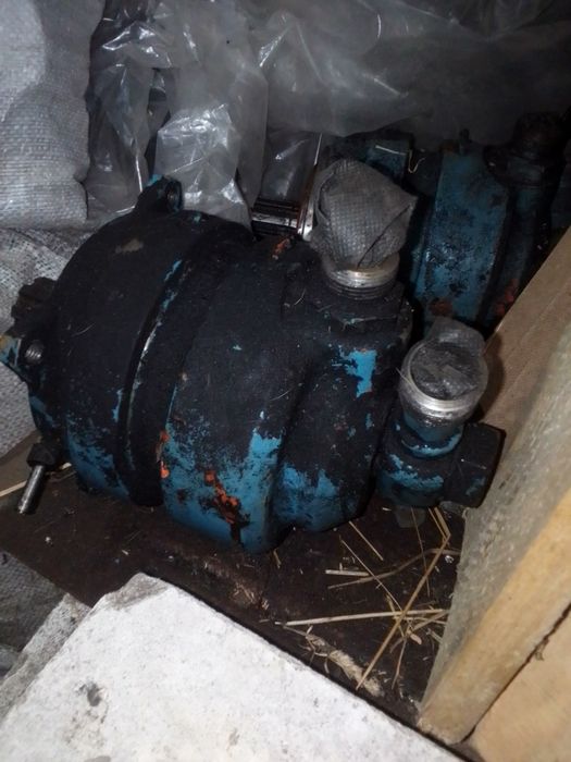 Продам Гідромотори 2шт