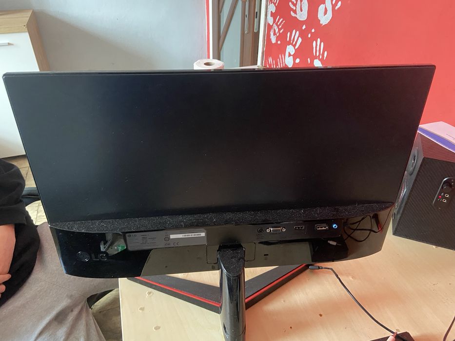 sprzedam monitor