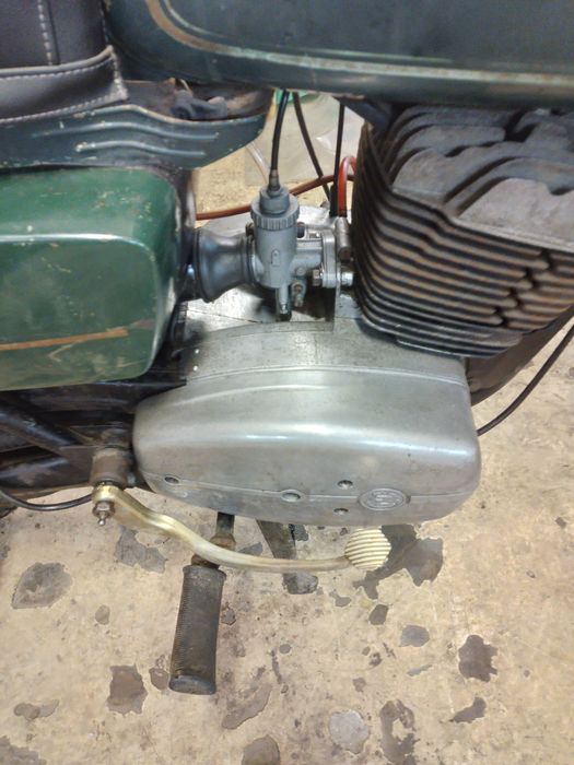 Mota marca Java CZ 477 171 cm3