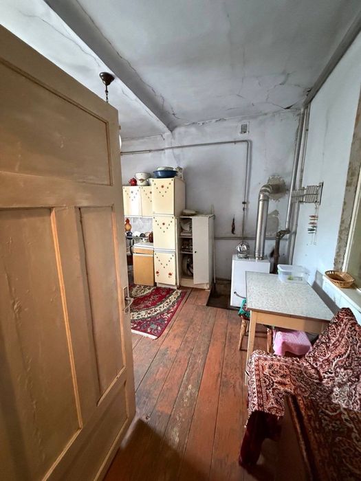 Продається 2-кімнатна квартира в Садгорі