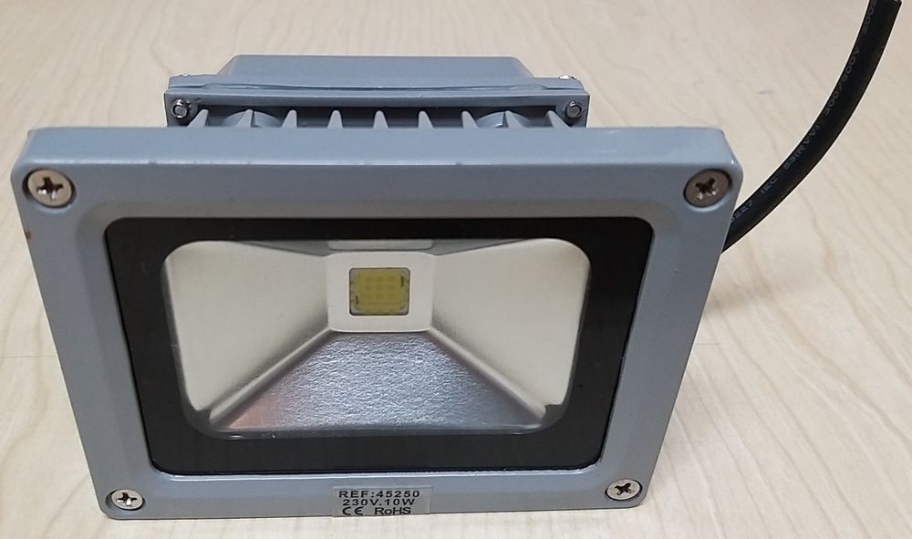 Foco Led de 220v.