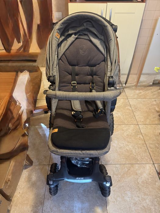 Продам б/у коляску в идеальном состоянии