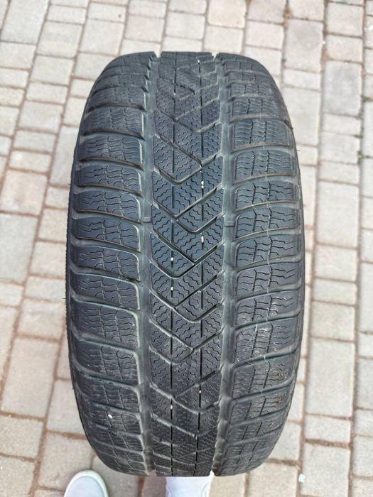 Резина б/у, зима, Pirelli, 225/40, R18, комплект 4 шт
