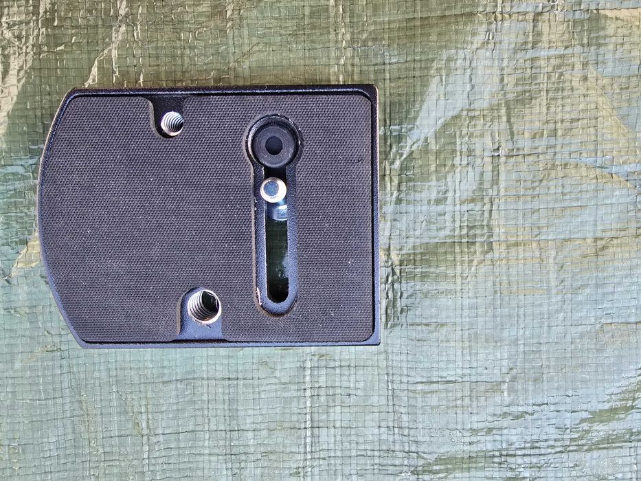 Placa Manfrotto 410PL Liberação Rápida