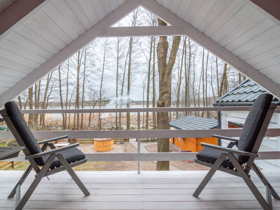 Domek letniskowy nad jeziorem  morzem do wynajęcia Sauna Jacuzzi Bali