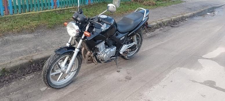 Хонда сб 500 2002 рік