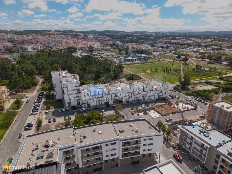 Apartamento T3 junto ao Colégio Rainha D. Leonor, Caldas da Rainha