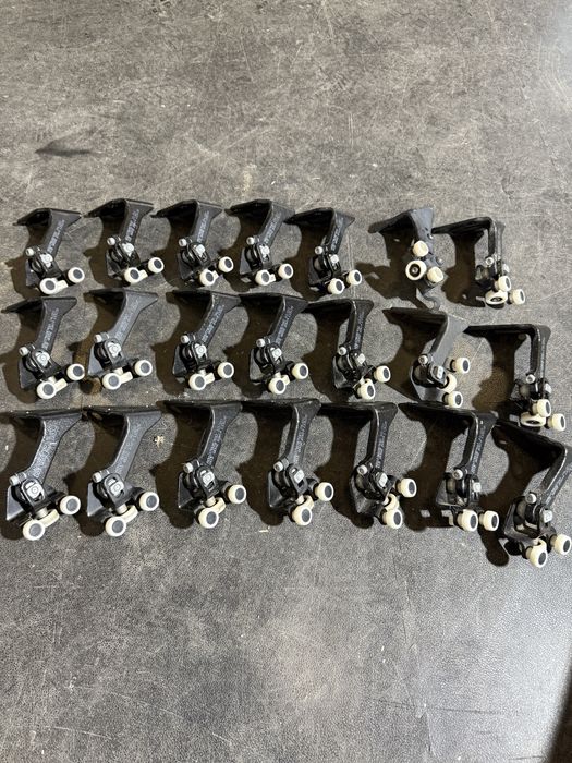 Ролик верхній бокової дверки спрінтер Sprinter W907 W910