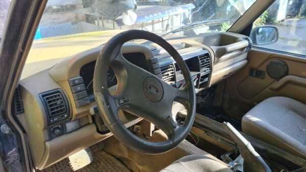 Land Rover Discovery 300 Tdi Peças Usadas interior bege