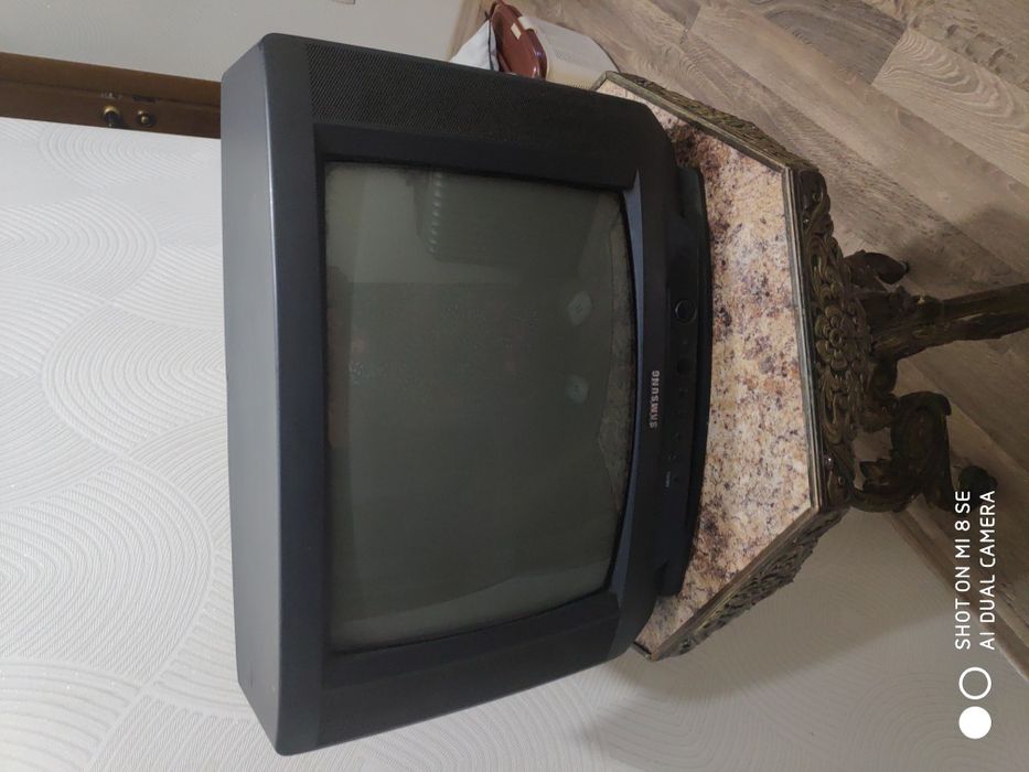 Продаю телевизор Samsung