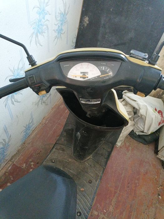 Продам скутер Honda