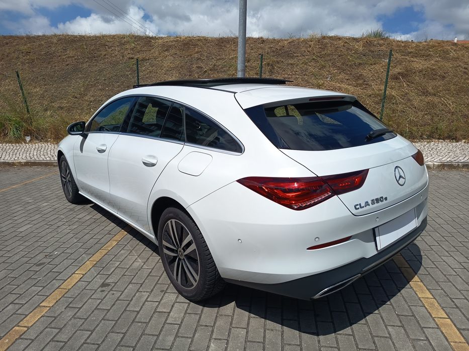 Mercedes CLA250e SB - Teto Panorâmico