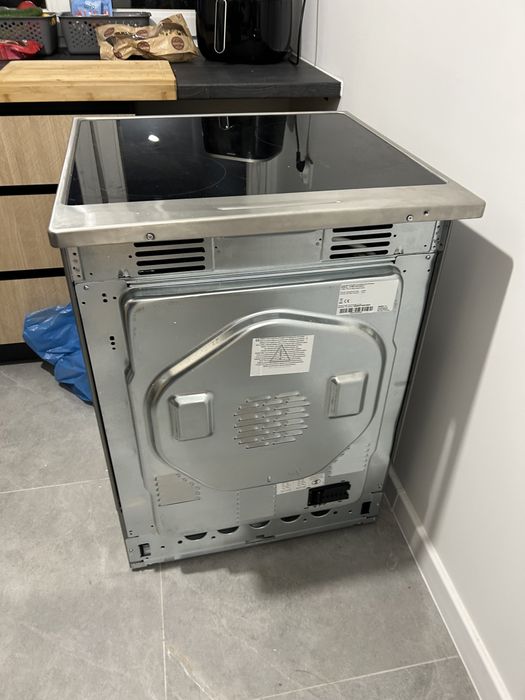 Kuchenka indukcyjna wolnostojaca Amica