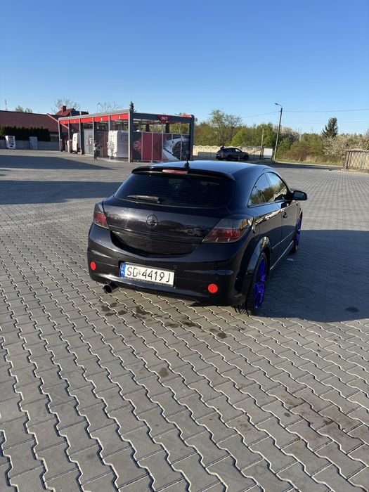 Opel astra H GTC 1.8 140km OPC Line