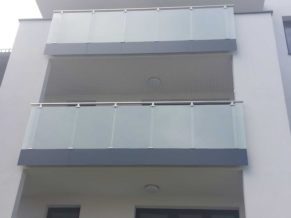 Zabezpieczamy balkony siatkami - bezpieczeństwo dla kotów