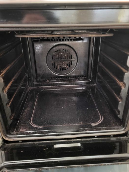 Forno Elétrico Ariston FM51 IX – 2.100W – Funcional