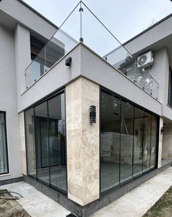 Алюмінієві та металопластикові конструкції.