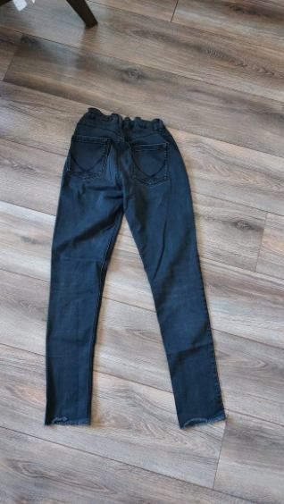 Spodnie jeansy 140