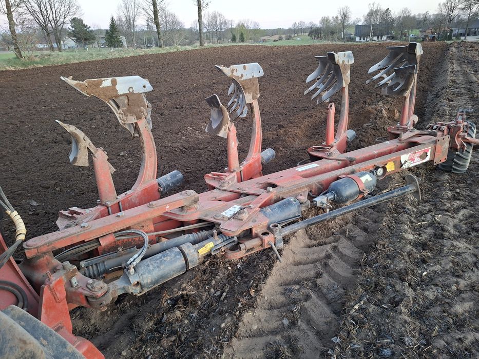 Pług kongskilde 3 Skibowy obrotowy gregoire besson 4- 5  skibowy vario