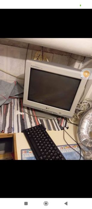 Monitor de PC de boas dimensões