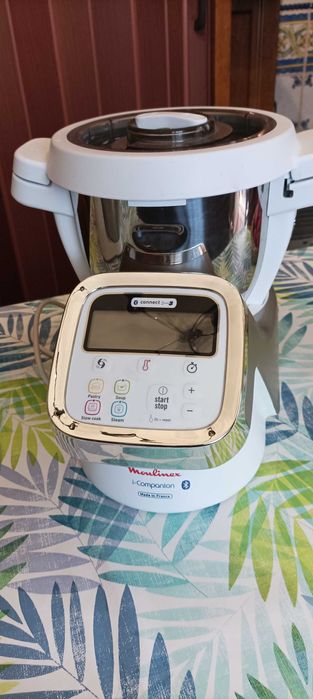 Robô de cozinha  faz todo64740308980225121