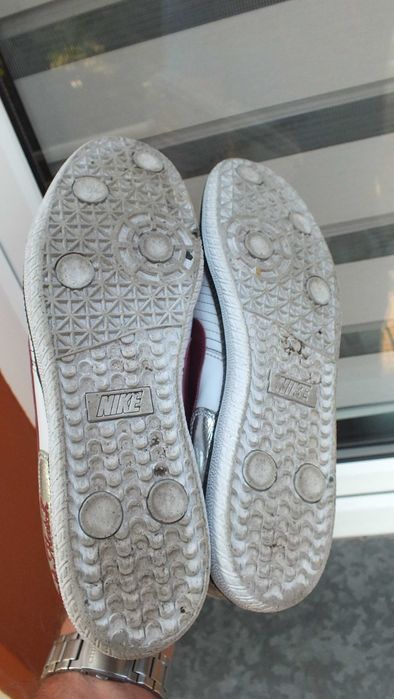 Super buty sportowe marki Nike w roz 43