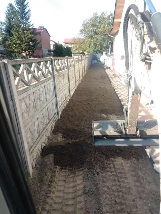 Usługi minikoparka Usługi koparką