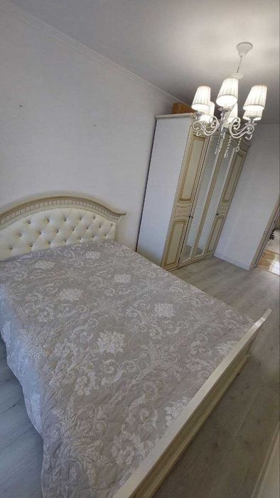 Продам  спальный гарнитур б/у в Шостке