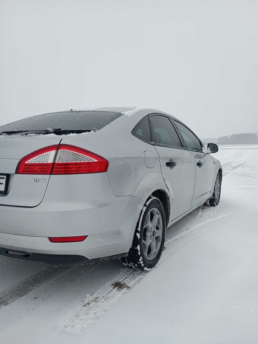 Ford mondeo 2008 rok