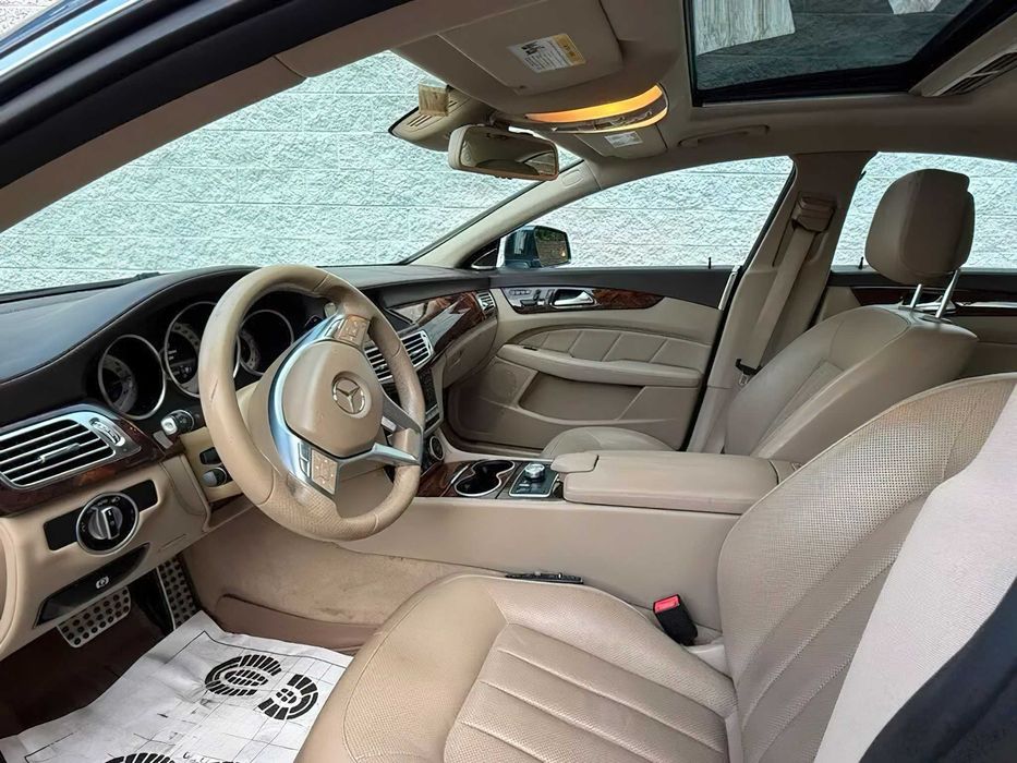 Mercedes-Benz CLS 550      2014