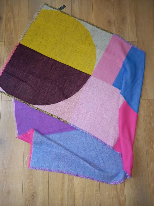 Szeroki kolorowy szalik Zara