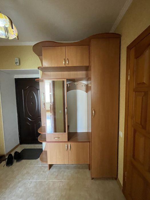 Оренда 1 кім кв. На поділлі. З двох-спальним ліжком. Вільно вже.