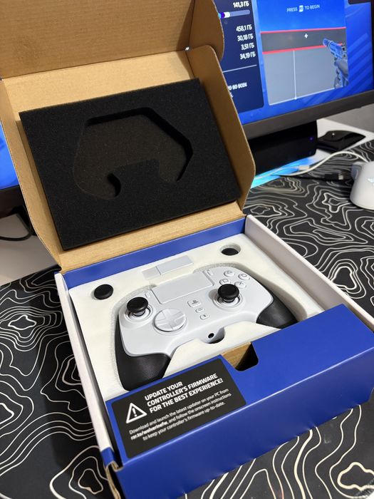 Продам Геймпад Razer Wolverine V2 PRO for PS5 White